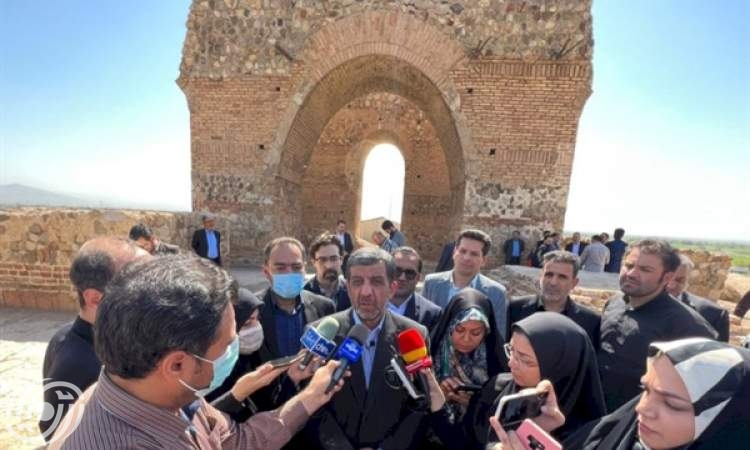 وزير السياحة الإيراني عزت الله ضرغامي