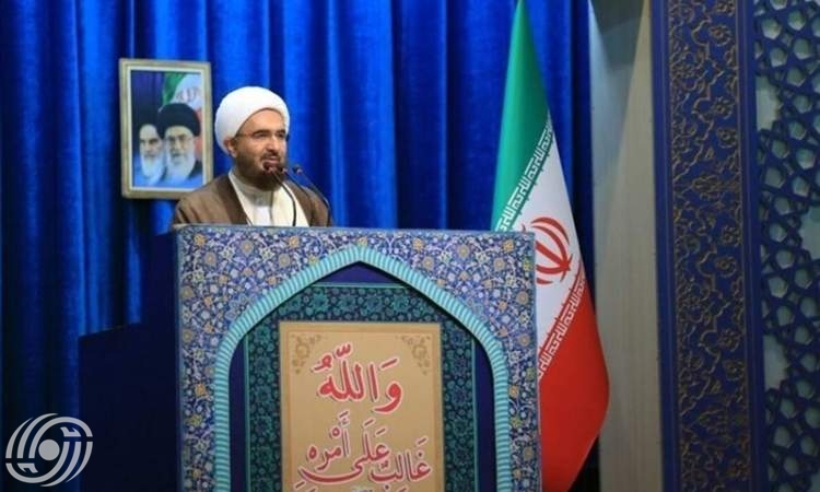 خطيب جمعة طهران: صاروخ "فتاح" دب الرعب في قلوب الأعداء